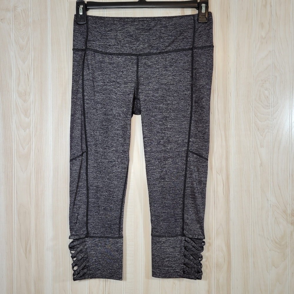 Athleta Mind Over Matter Capri Leggings Heather Gray Womens Size Medium
